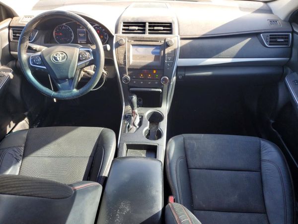 2016 TOYOTA CAMRY