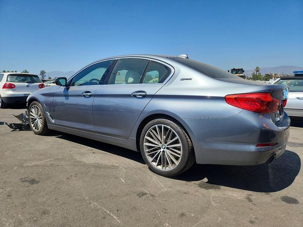 2018 BMW 530E