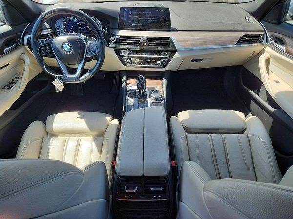 2018 BMW 530E