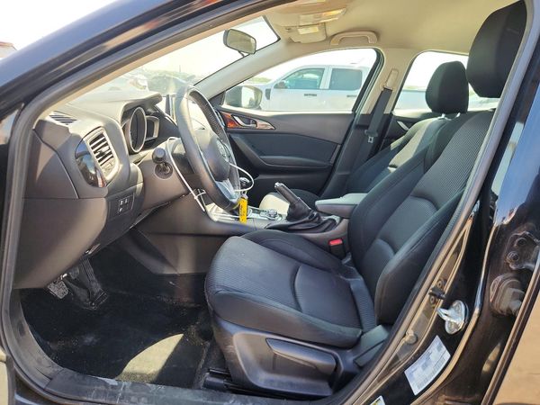 2015 MAZDA 3 Touring/GS