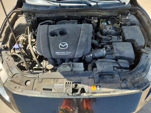 2015 MAZDA 3 Touring/GS