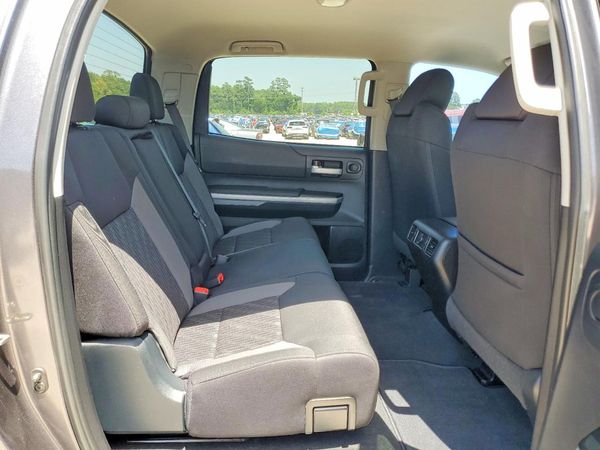 2016 TOYOTA TUNDRA SR5