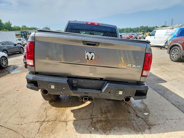 2013 RAM 1500 ST