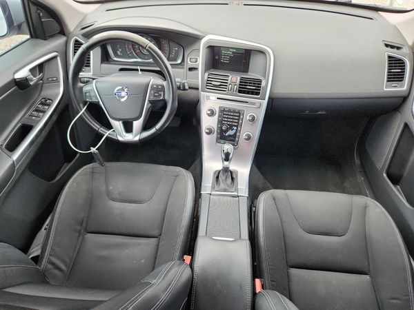 2017 VOLVO XC60