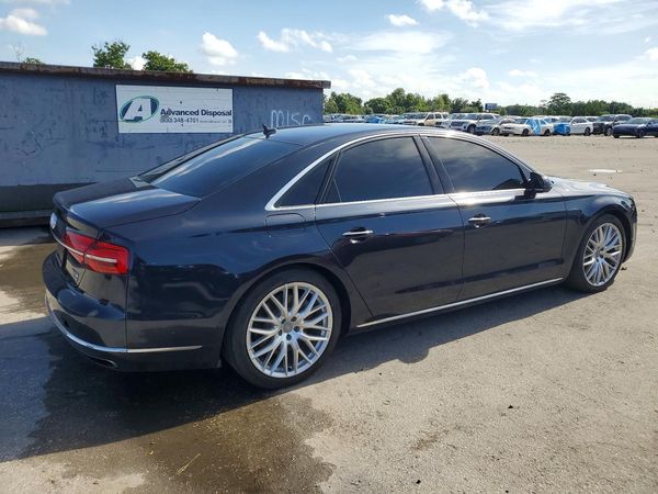 2015 AUDI A8