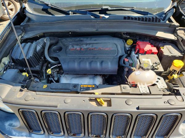 2018 JEEP RENEGADE LATITUDE 4X4