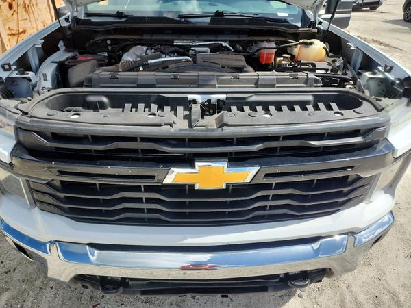 2024 CHEVROLET SILVERADO Work Truck — Engine bay