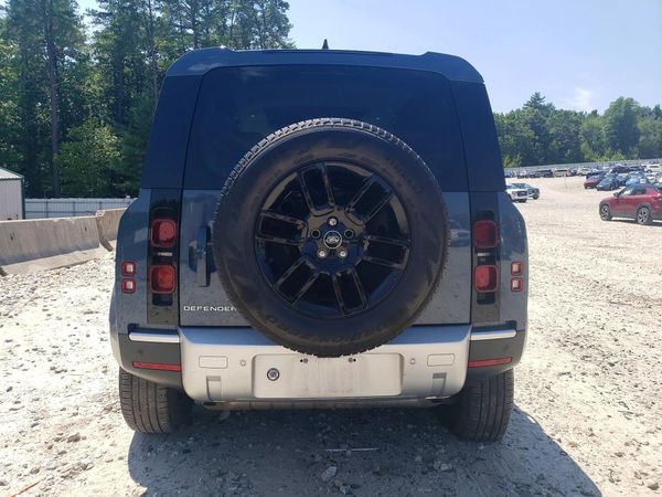 2024 LAND ROVER DEFENDER 110 S