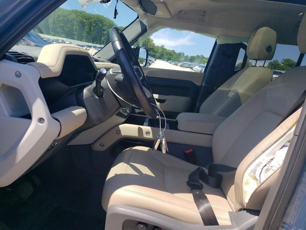 2024 LAND ROVER DEFENDER 110 S