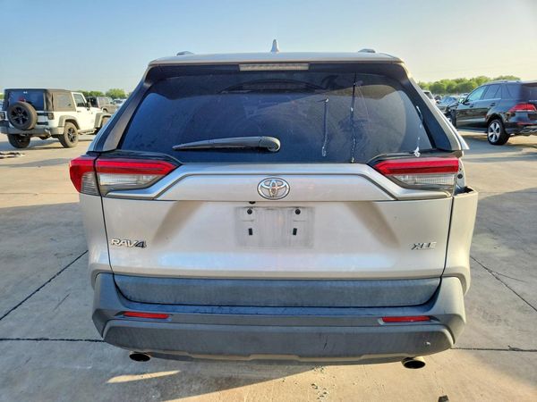 2019 TOYOTA RAV4