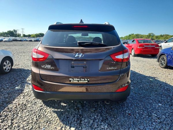 2015 HYUNDAI TUCSON GLS (Middle)