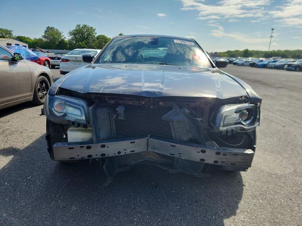 2018 CHRYSLER 300