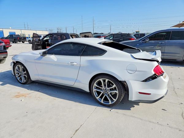 2022 FORD MUSTANG I4 Coupe