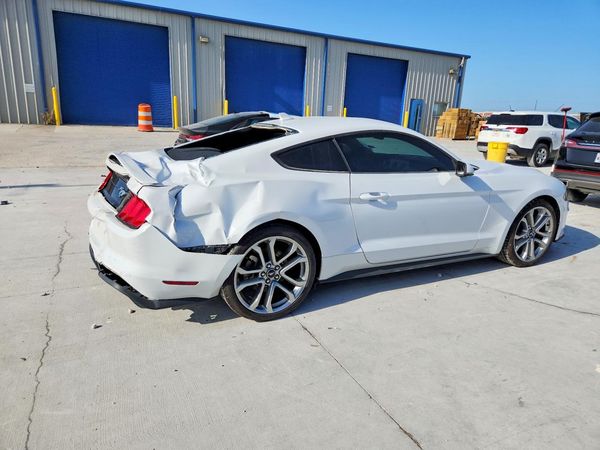 2022 FORD MUSTANG I4 Coupe