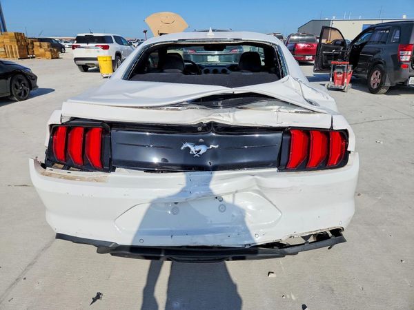 2022 FORD MUSTANG I4 Coupe