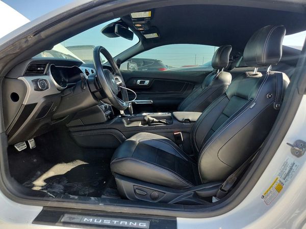 2022 FORD MUSTANG I4 Coupe