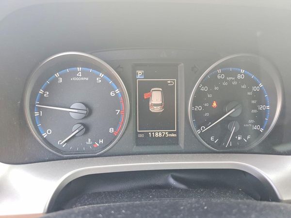 2017 TOYOTA RAV4 LE