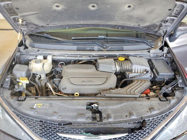 2021 CHRYSLER VOYAGER LXI