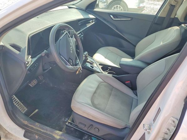 2023 KIA NIRO EX