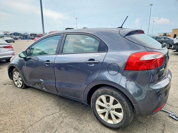 2013 KIA RIO 5-DOOR EX / SX