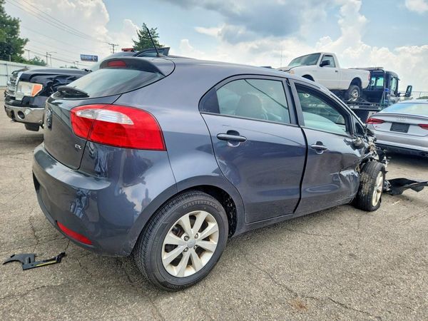 2013 KIA RIO 5-DOOR EX / SX