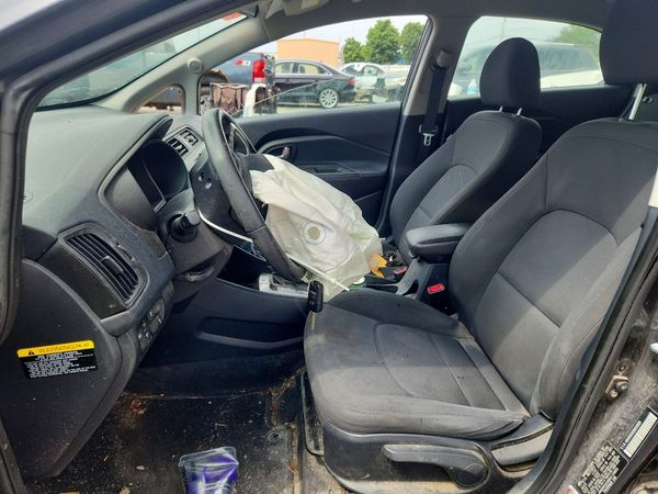 2013 KIA RIO 5-DOOR EX / SX