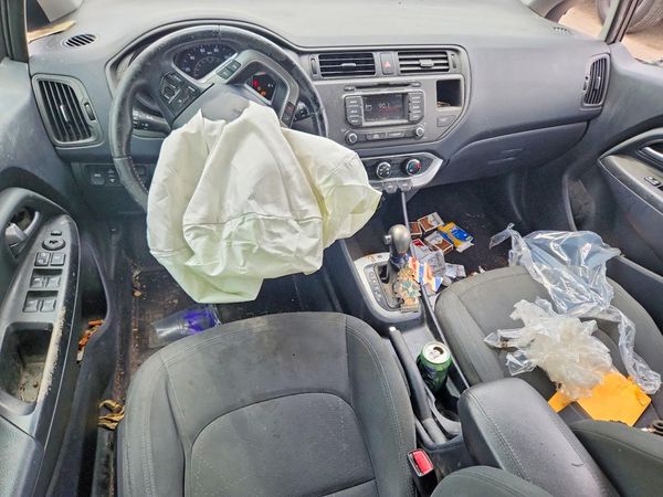 2013 KIA RIO 5-DOOR EX / SX
