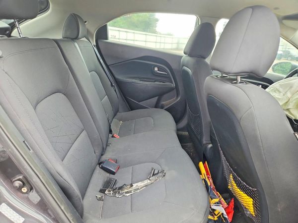 2013 KIA RIO 5-DOOR EX / SX