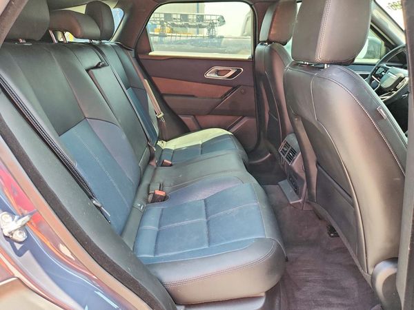 2026 LAND ROVER RANGE ROVER VELAR P250 Dynamic SE