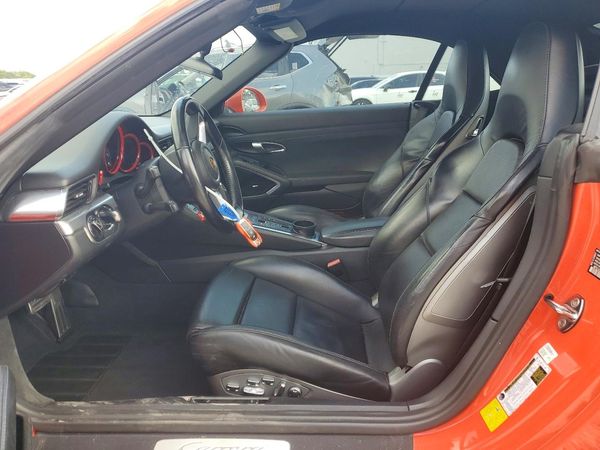 2017 PORSCHE 911