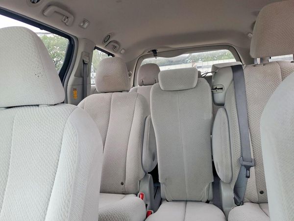 2014 TOYOTA SIENNA
