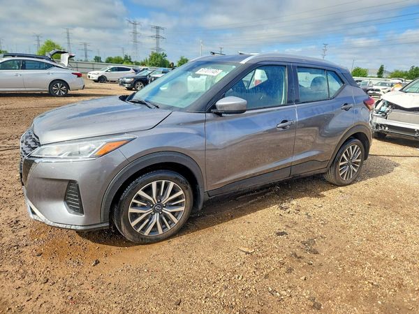 2024 NISSAN KICKS