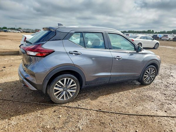 2024 NISSAN KICKS