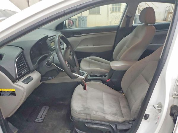2017 HYUNDAI ELANTRA