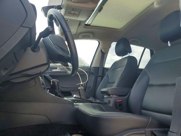 2021 VOLKSWAGEN GOLF
