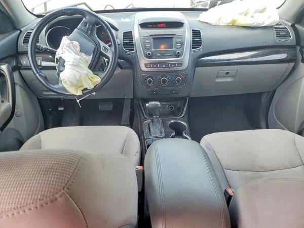 2014 KIA SORENTO Base/ LX