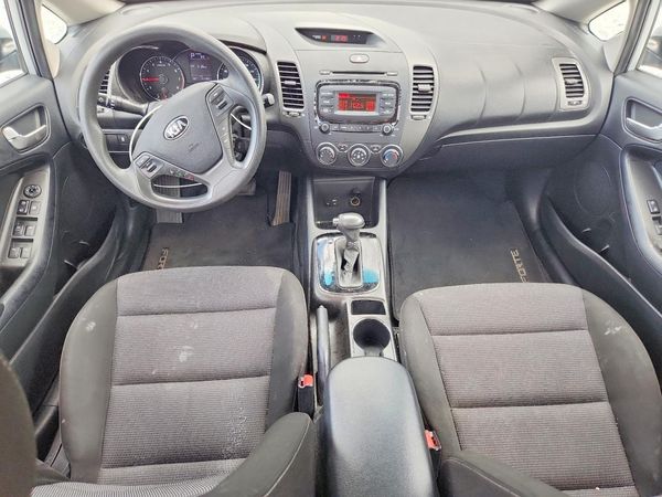 2017 KIA FORTE LX Base