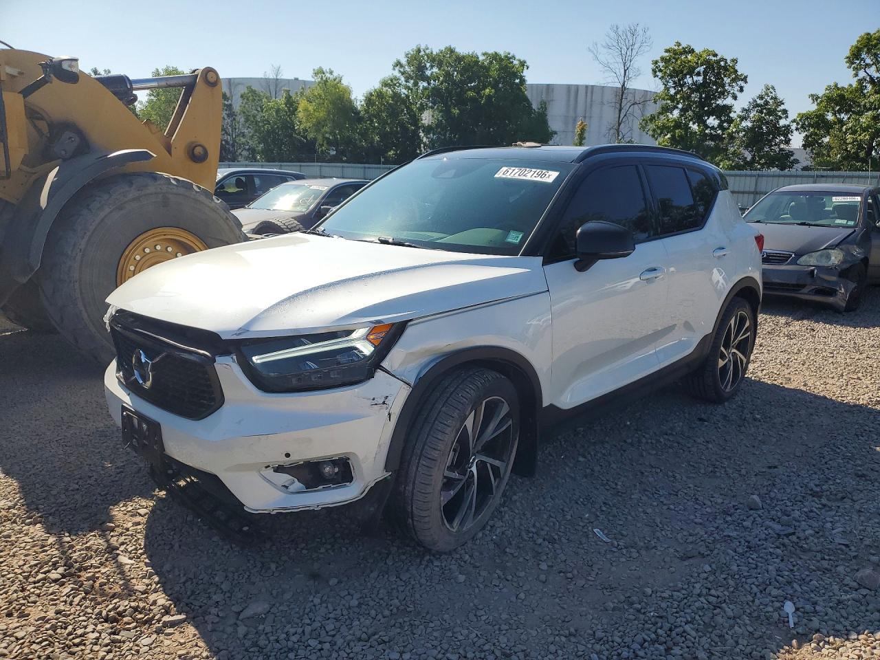 2021 VOLVO XC40 R-Design