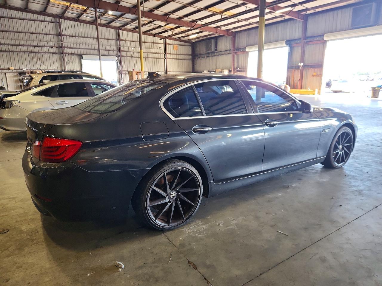 2012 BMW 528