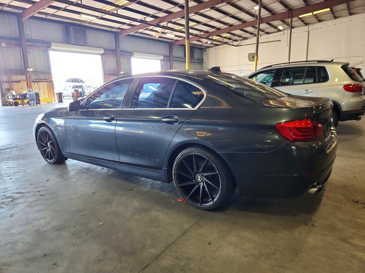 2012 BMW 528
