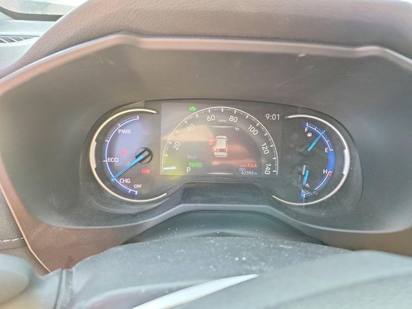 2024 TOYOTA RAV4 LE