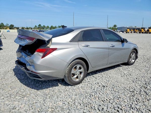 2021 HYUNDAI ELANTRA SE