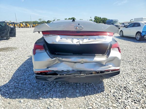 2021 HYUNDAI ELANTRA SE