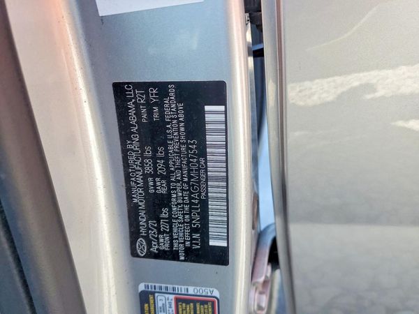 2021 HYUNDAI ELANTRA SE