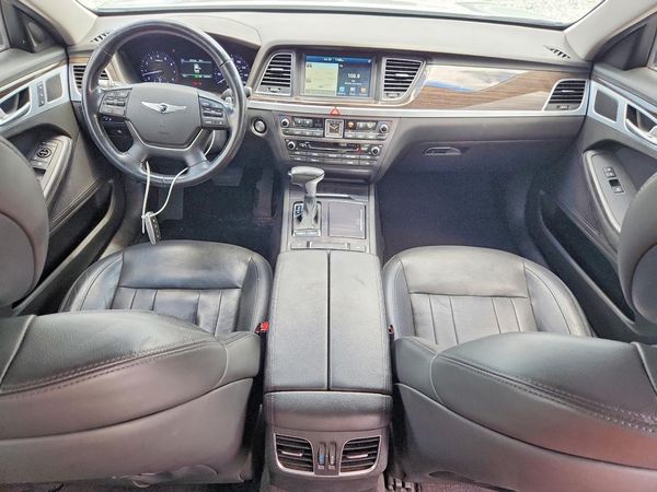 2018 GENESIS G80