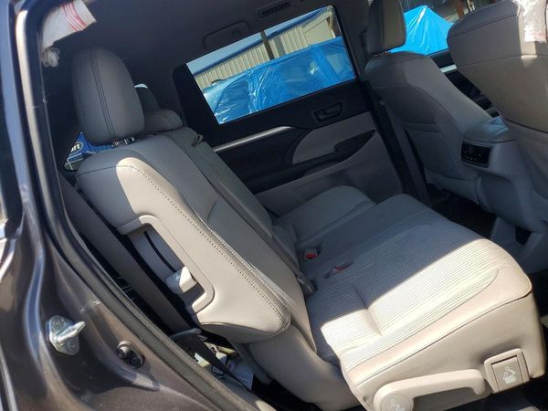 2016 TOYOTA HIGHLANDER Base/Hybrid