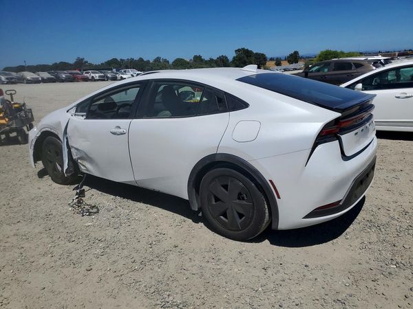 2024 TOYOTA PRIUS