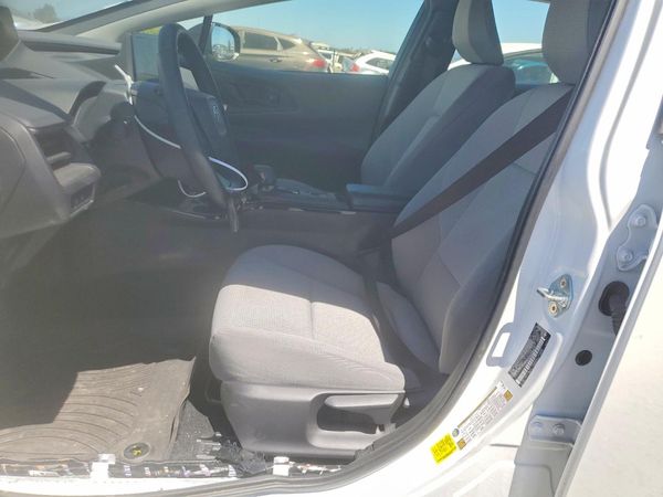 2024 TOYOTA PRIUS