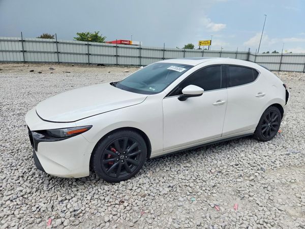 2022 MAZDA 3 Premium Package