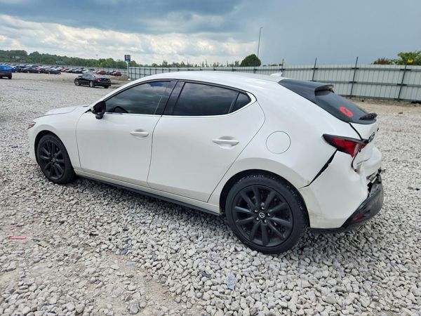 2022 MAZDA 3 Premium Package